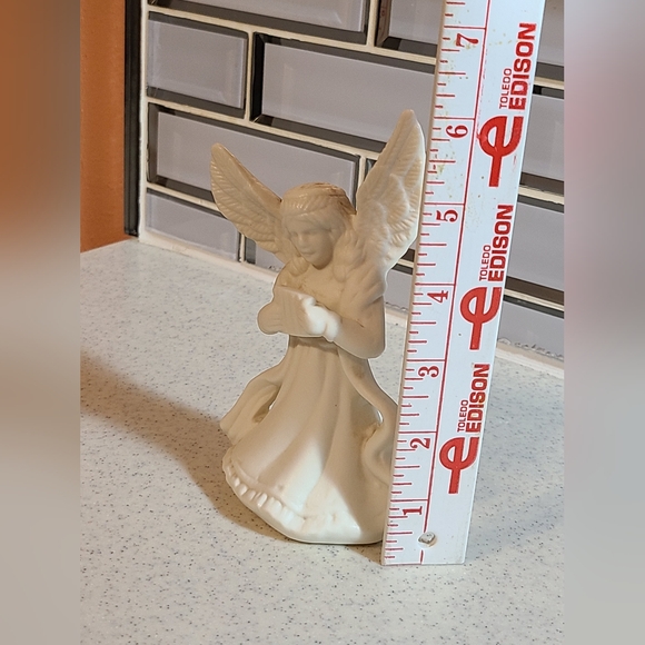 Angel Knick Knack figurine - Picture 7 of 9